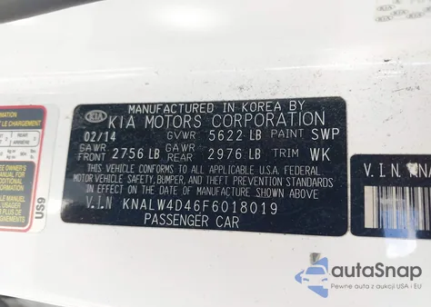 2015 Kia K900 Luxury z USA, uszkodzony, nr VIN KNALW4D46F6018019